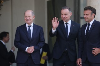 Kanclerz Scholz: Niemcy, Francja i Polska stoją ściśle u boku Ukrainy