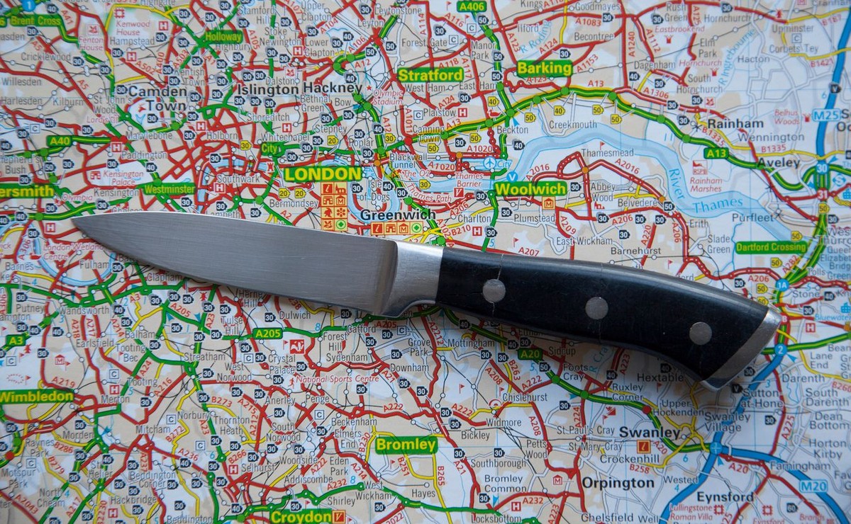 Nóż i mapa Londynu