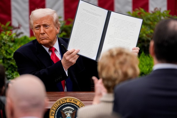 USA czeka gigantyczny boom, reszta świata błaga o układ. Trump komentuje