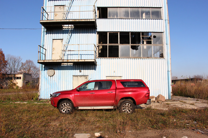 Toyota Hilux VIII  2.4 D-4D