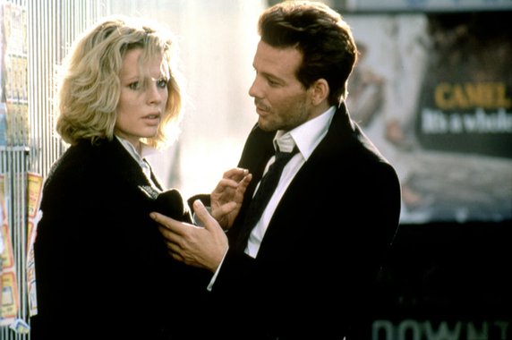 Mickey Rourke i Kim Basinger w filmie "9 i pół tygodnia" (1986)