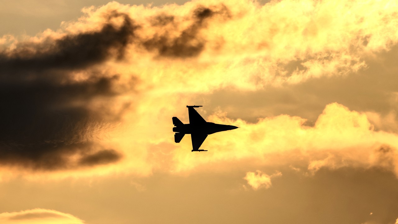 Tragedia w Radomiu. Wojsko nie żyje w próżni