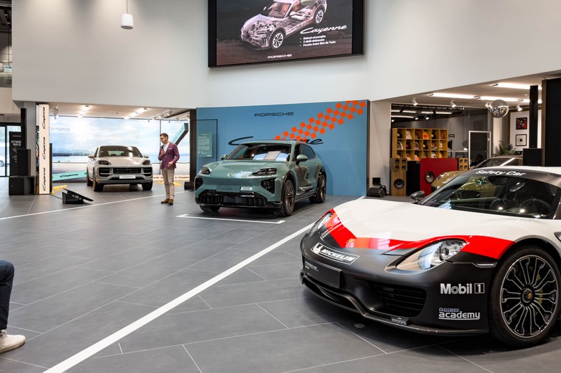 Porsche Centrum Warszawa Wawer
