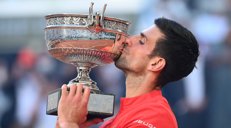 Novak Djokovics második Roland Garros, egyben 19. Grand Slam-tornagyőzelmét ünnepelhette / Fotó: GettyImages 