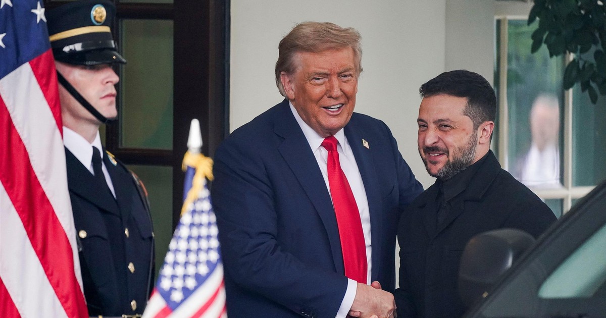 Niecodzienna wymiana uprzejmości w Waszyngtonie. Trump i Zełenski wymienili się zaskakującymi prezentami