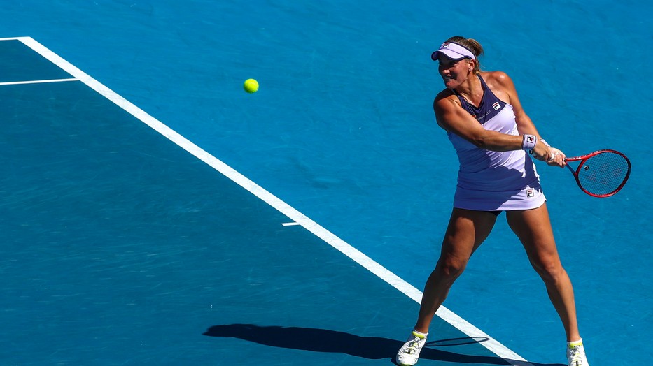 Babos Tímea egy 18 éves dántól kapott ki a lyoni tenisztorna második körében. / Fotó: MTI/EPA/Jason O'Brien