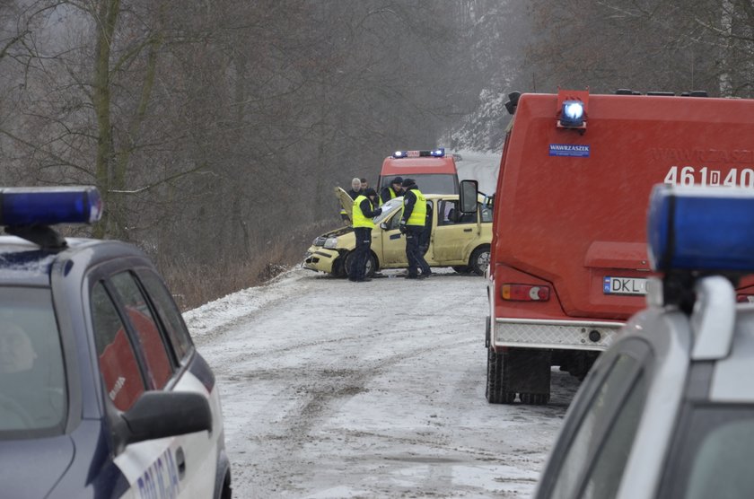 Auto wjechało do rzeki