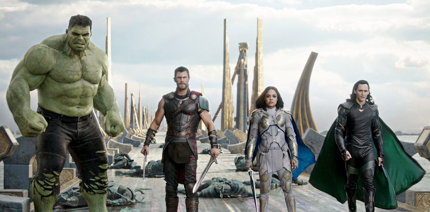 „Thor: Ragnarok”. Świat bogów i ludzi w śmiertelnym zwarciu