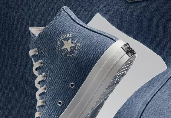 Jedna para jeansów to jedna para butów. Converse zamienia stary denim na nowe trampki