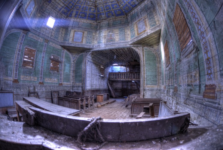 MAJESTATYCZNE. MISTYCZNE. OPUSZCZONE KOŚCIOŁY (23)