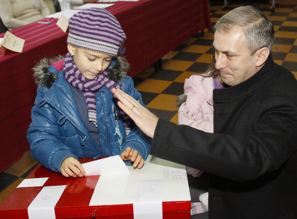 Grzegorz Napieralski głosował w Szczecinie, fot. PAP/Jerzy Undro