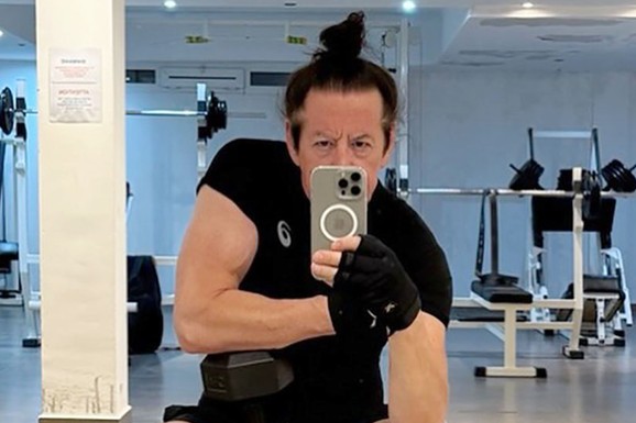 PEVAČ SE 20 GODINA BORIO ZA POTOMSTVO Sa suprugom ima skladan brak, a o svojoj situaciji ne libi se da priča javno