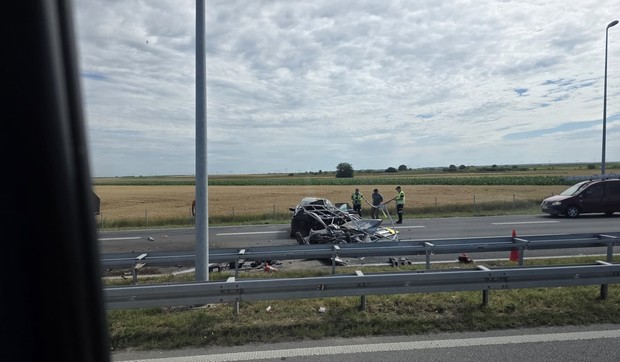 Saobraćajna nesreća na autoputu 
