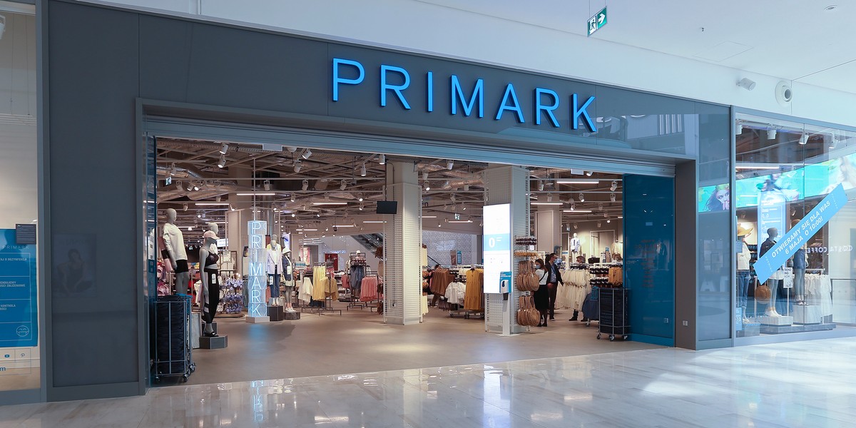 Primark w centrum handlowym Posnania liczy 3350 metrów kw. i ma dwa piętra. 