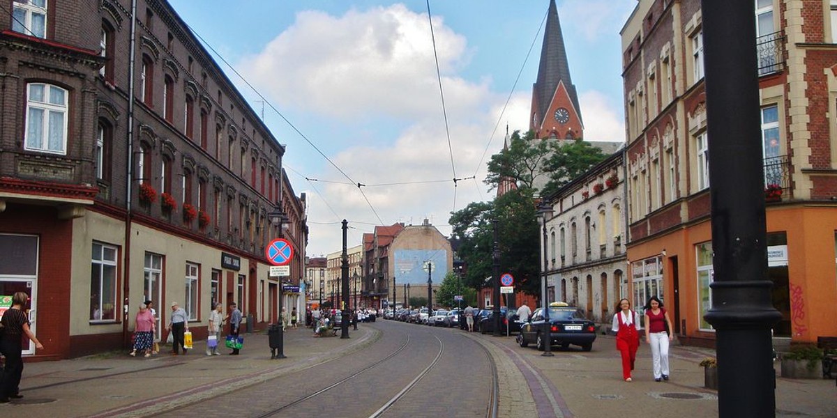 Świętochłowice zadłużone są na 102,6 mln zł. Program naprawczy ma uchronić gminę przed groźbą bankructwa.