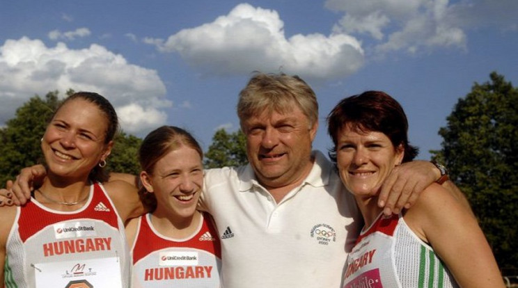 Kulcsár Antal Máthé Viviennel (balról), Kovács Saroltával és az olimpiai bajnok Vörös Zsuzsával Eb-3. is volt/Fotó: MTI-Földi Imre