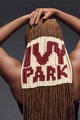 A fonatokat új szintre emelte Beyoncé a saját Ivy Park márkája logójának a gyöngyökkel való kirakásával.