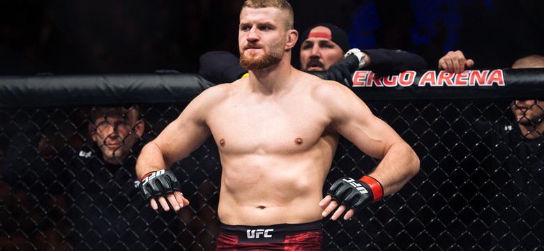 Świetna walka Błachowicza na gali UFC. Polak wygrał drugi raz z rzędu [WIDEO]