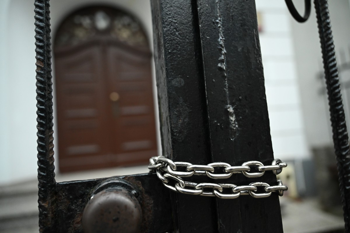 Konsulat Rosji w Gdańsku bez nadzoru policji. Trwa spór o nieruchomość