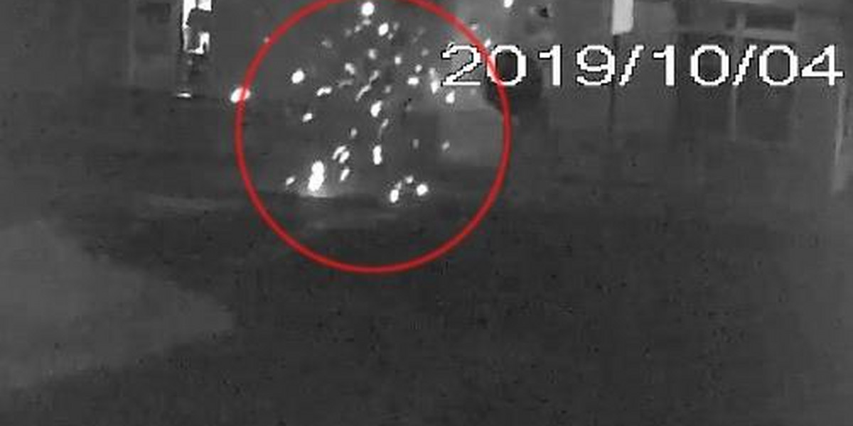 Moment eksplozji nagrany przez kamerę z monitorngu