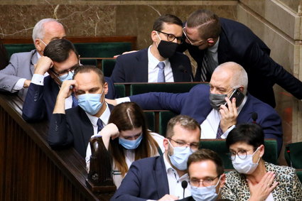 Poseł nie będzie mógł pracować w państwowych spółkach. Senat przyjął ustawę autorstwa Kukiz'15