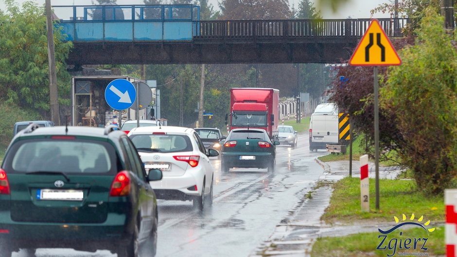 Wiadukt kolejowy nad ul. Ozorkowską w Zgierzu remontowany