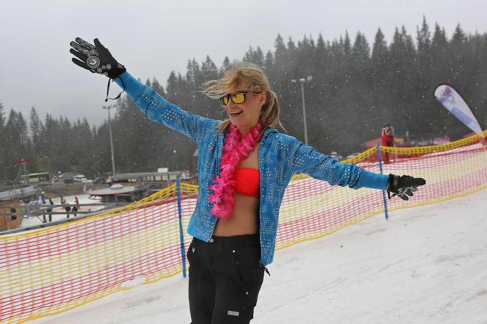 Bikini Skiing 2014 z Mają Bohosiewicz
