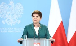 Premier nie odwoła szefa MON. 'Mam do niego stuprocentowe zaufanie'