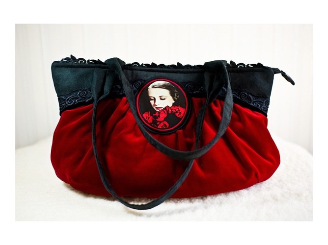 Torebki Boudoir on the moon projektu Eli Biryło - dostępne w ofertcie butiku trendsetterka.com.