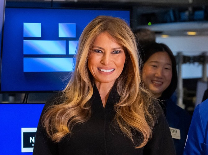 Melaniji Tramp nacrtali brkove Adolfa Hitlera pred premijeru dokumentarca o prvoj dami