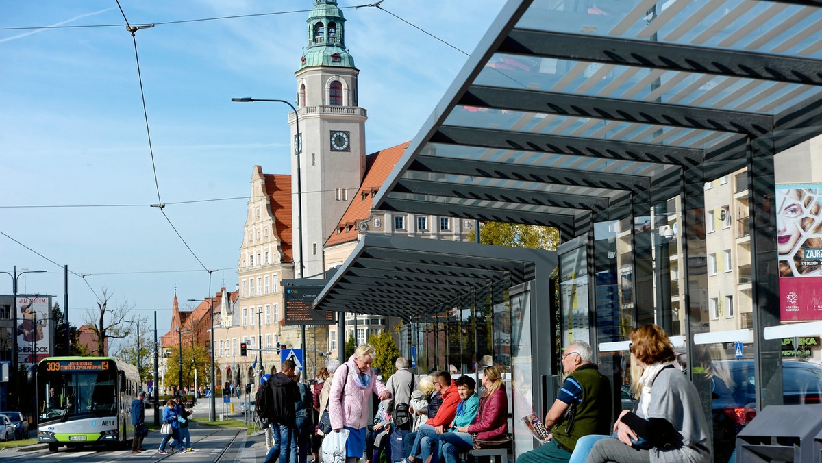 Krakowska firma inżynieryjna EC Engineering dostarczy pantografy dla tramwajów, które na zamówienie Olsztyna wyprodukuje turecka firma Durmazlar. Jak podkreślają przedstawiciele firmy z Krakowa, jest ona obecna na tureckim rynku od wielu lat.