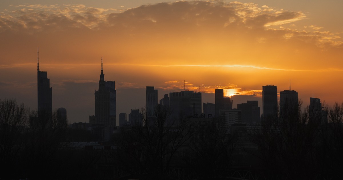 "Piotrek, widziałam UFO". Ta książka to opowieść o świecie warszawskich fantazji