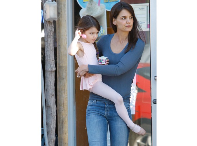 Żona Toma Cruise'a, aktorka Katie Holmes, z córką Suri