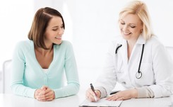 Czy zakładanie spirali boli? Czy to skuteczna antykoncepcja? Wszystko o wkładce domacicznej