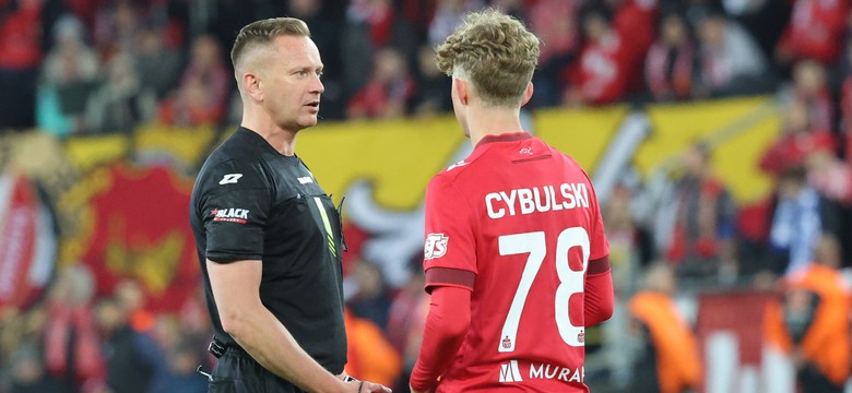 Sport w TV poniedziałek 19 maja. Fręch i Widzew kontra Puszcza. Gdzie obejrzeć na żywo?