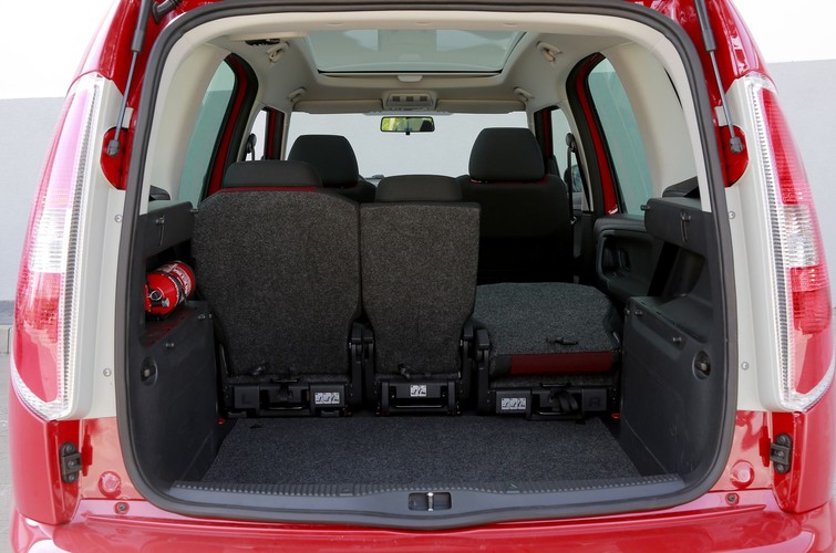 Skoda roomster noire