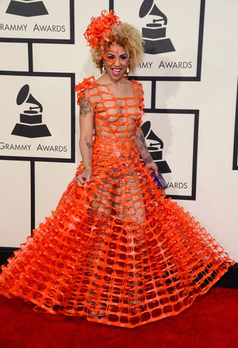 Im dziwniej tym głośniej? Gwiazdy na Grammy: Joy Villa