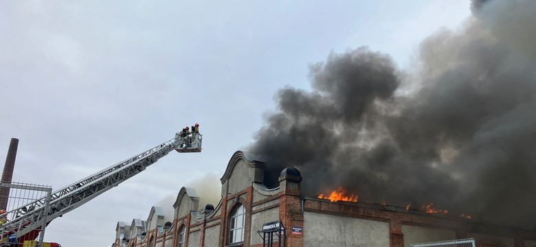 Gigantyczny pożar w Gdańsku. Płonie zabytkowy budynek