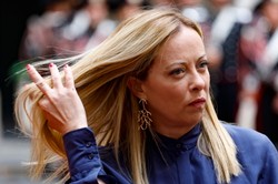 Przemiana Meloni. "Zniknęła upiorna karykatura ekstremistycznego potwora"