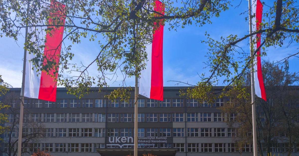 Rektor uczelni odwołany po fali oskarżeń. Politycy PiS protestują