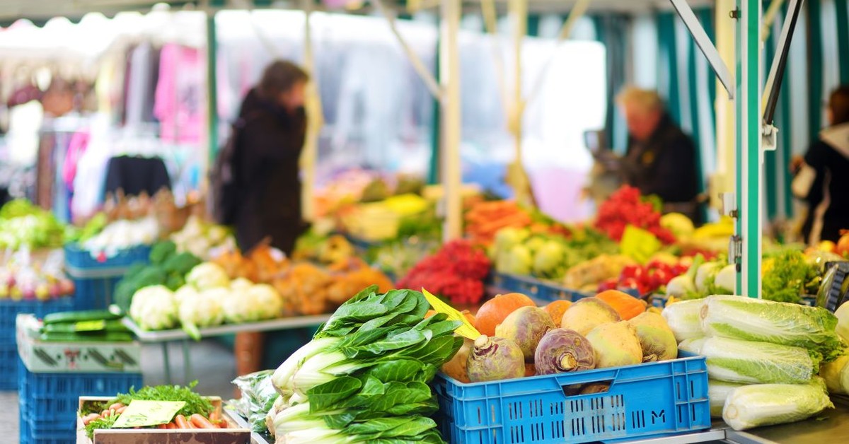 Opłata targowa w 2026 r.! Wyższy limit, dalej decyzja należy do gmin.