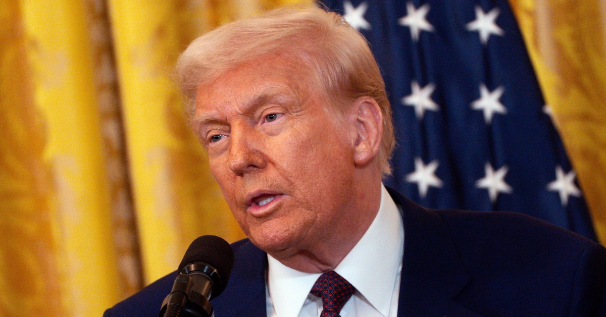 Dlaczego Trump tak długo rozmawiał z Putinem? Takiego tłumaczenia jeszcze nie słyszeliście...