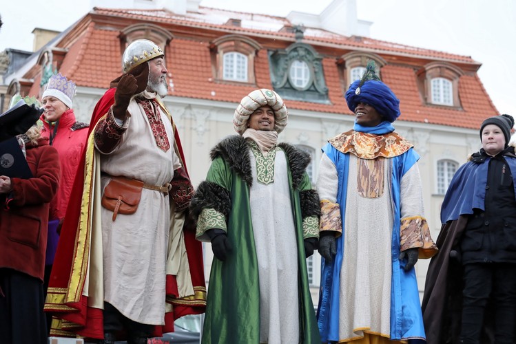 Orszak Trzech Króli przeszedł ulicami Warszawy (12)