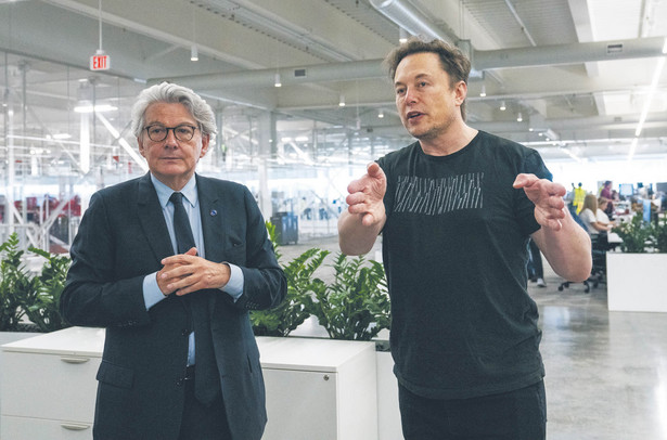 Komisarz UE Thierry Breton i Elon Musk
