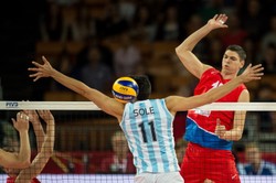MŚ siatkarzy: Serbowie podnieśli się po porażce z "biało-czerwonymi"