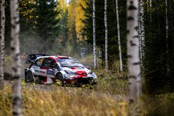 Triumf Elfyna Evansa w Rajdzie Finlandii. Ogier poza podium