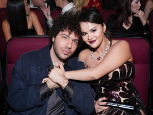 Elolvadunk: 10 fotó, amin Selena Gomez és vőlegénye, Benny Blanco őrülten szerelmesek egymásba