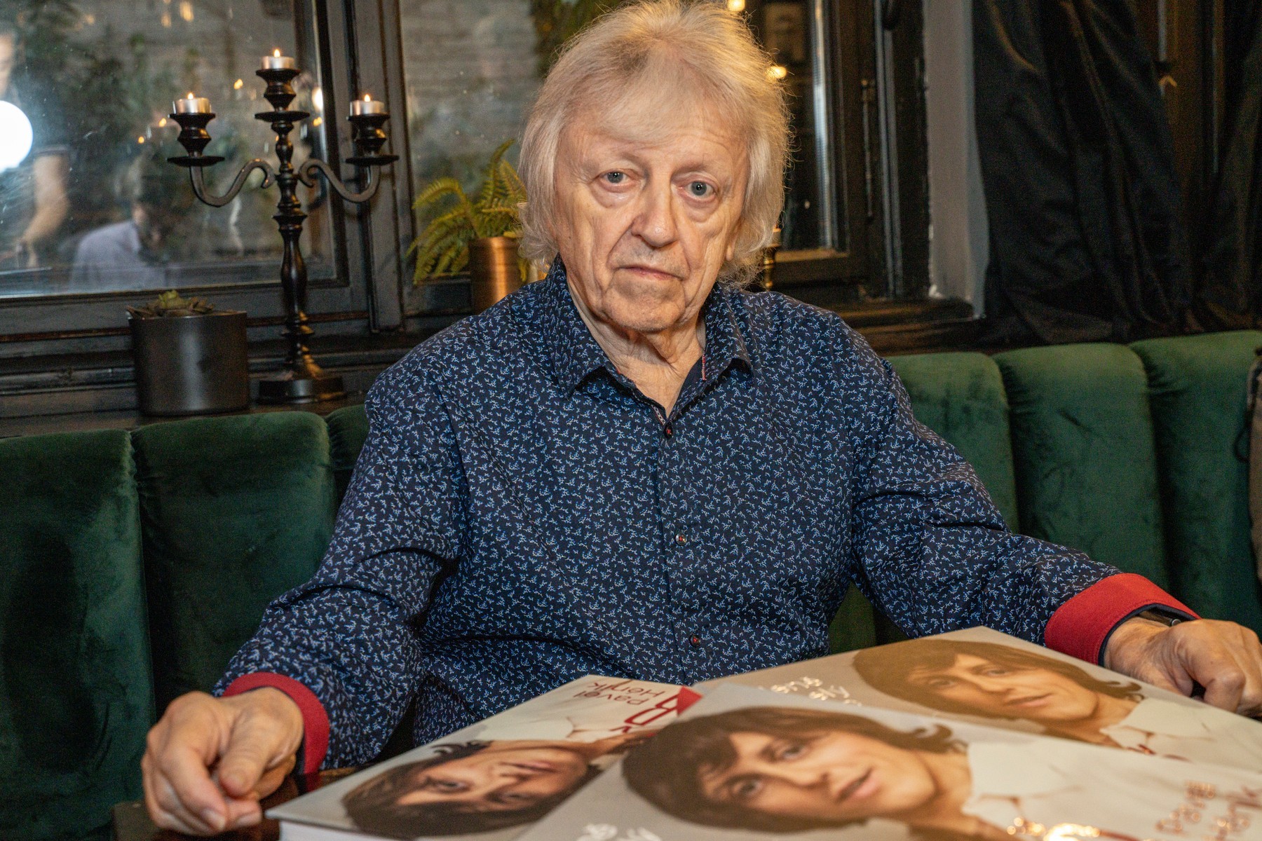 Český spevák Václav Neckář.