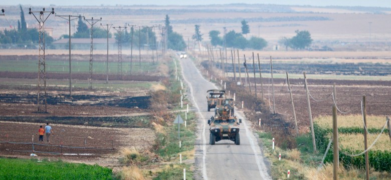 Turcja o krok od wojny. Dwa fronty otwarte, Ankara prosi NATO o pilną naradę