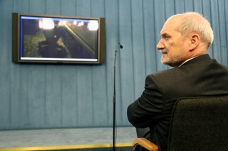 Macierewicz: To PiS wygrało wybory do PE